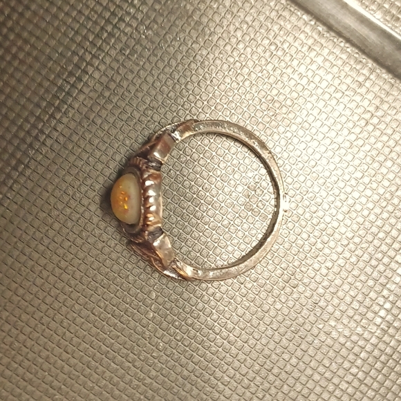 Ring - Picture 2 of 3